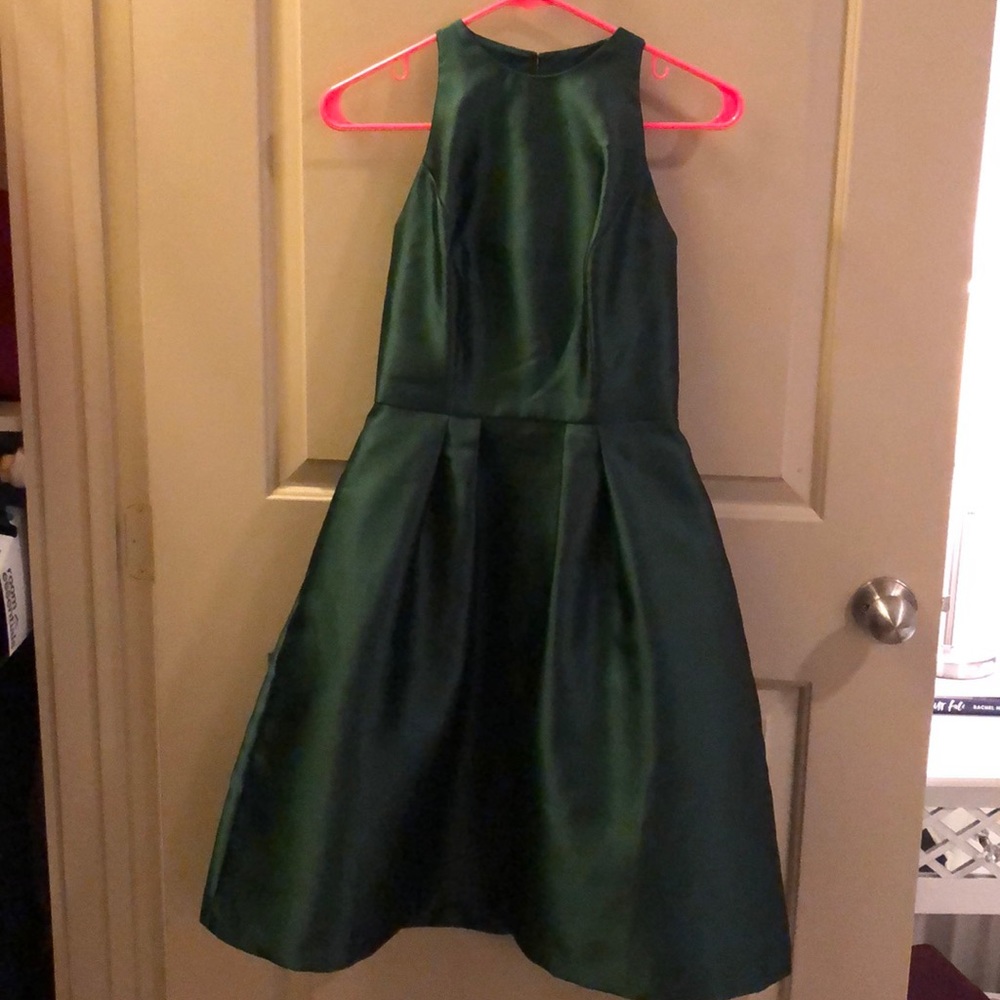 Worn once!! Emerald green cocktail dress